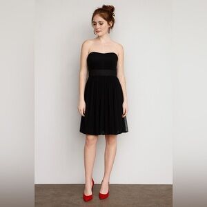 White House Black Market Women's Sleeveless Semi-Formal Cocktail Dress Size 2